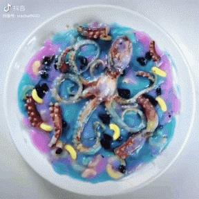 搞笑的动态图：神奇的一幕~