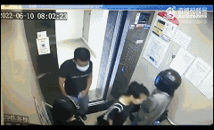 搞笑的动态图：神奇的一幕~