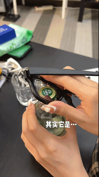 搞笑GIF图：这表情比杀猪还多变！