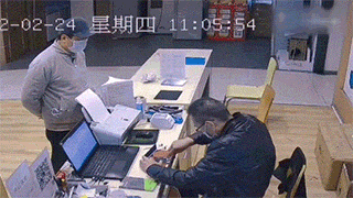 爆笑GIF：让你得瑟！让你得瑟！