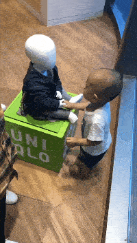 搞笑GIF 砖厂的老板都好奇这月饼的配方 搞笑GIF 图2