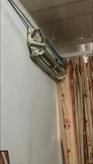 搞笑GIF动图 谭警官的节目还是保守了 搞笑GIF 图8