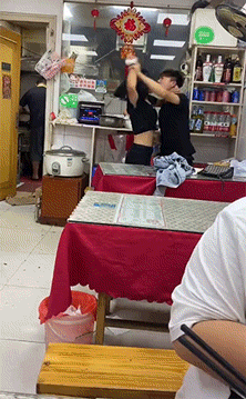 精彩动态图 我身边真有这种狗 搞笑GIF 图16